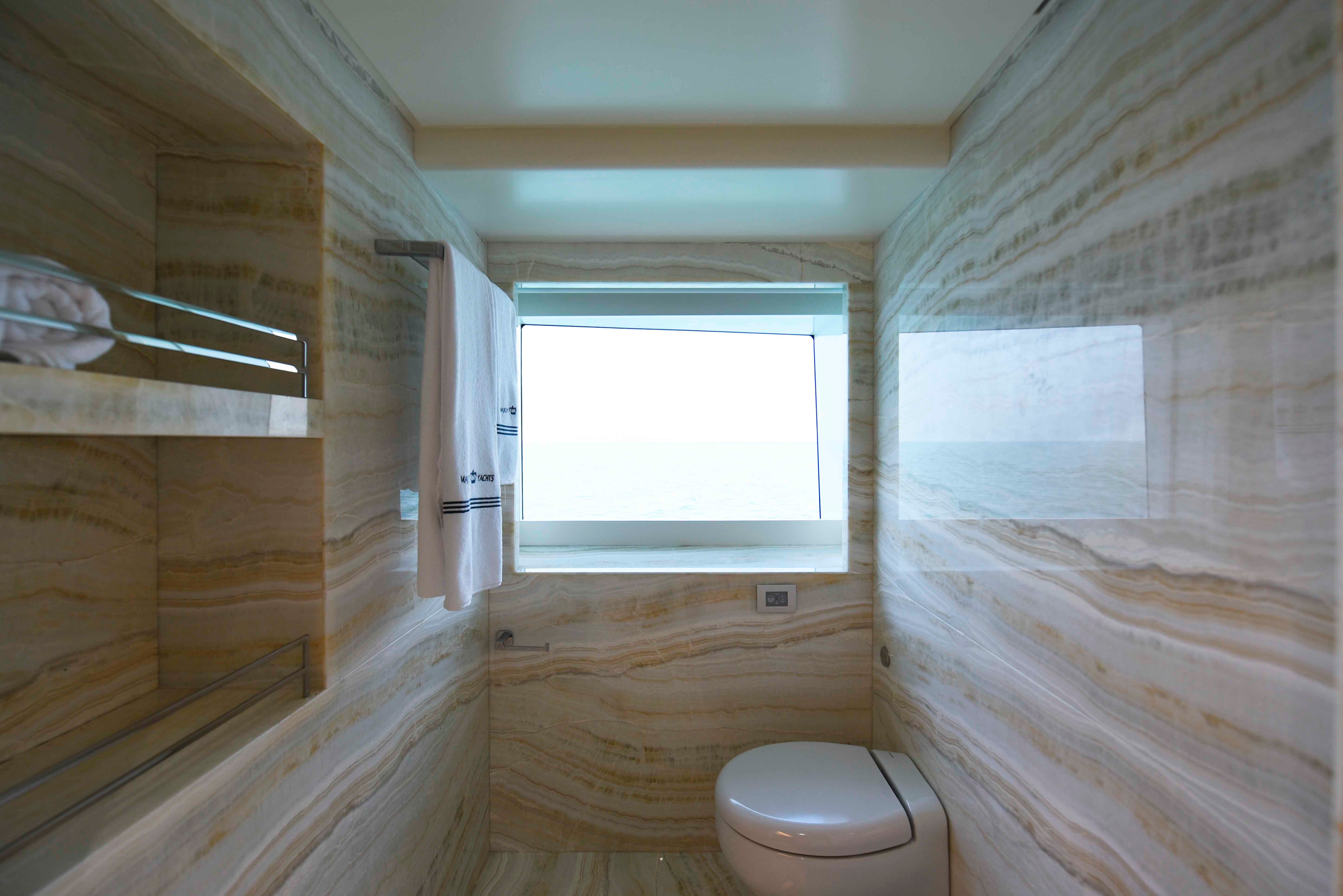 Owners En Suite (2)